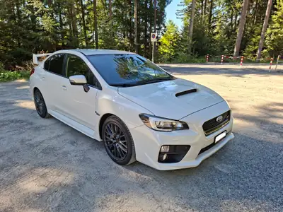 Subaru WRX STI 2.5 Sport S — Berline sportive intégrale, 301 ch, boîte manuelle — Seitenansicht