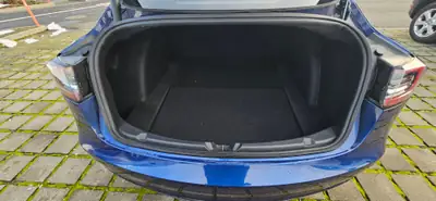 Tesla Model 3 Long Range Dual Motor — Électrique performante, 497 ch et zéro émission — arrière