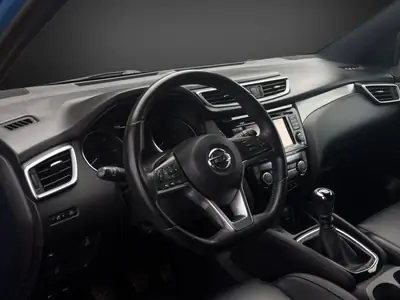 Nissan Qashqai 1.6 dCi Tekna+ — SUV 4x4 robuste, première main, entretien complet — Miniature 8