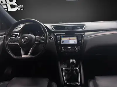 Nissan Qashqai 1.6 dCi Tekna+ — SUV 4x4 robuste, première main, entretien complet — Miniature 11