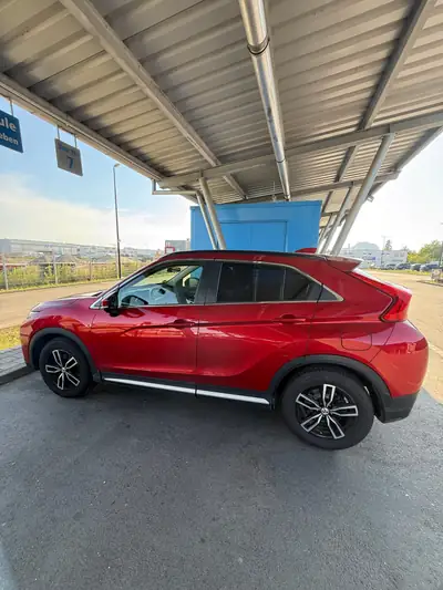 Mitsubishi Eclipse Cross 1.5 T Value — SUV compact 4×4, équipé et affûté — interior