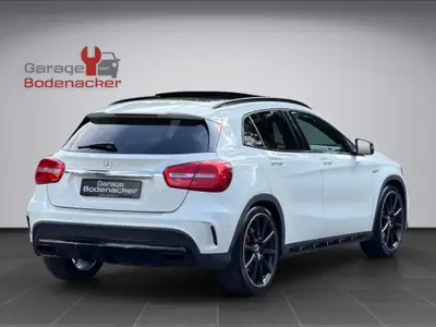 Mercedes-AMG GLA 45 4Matic — SUV haute performance, 360 ch et équipement premium — tableau de bord