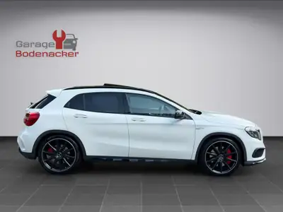 Mercedes-AMG GLA 45 4Matic — SUV haute performance, 360 ch et équipement premium — détail