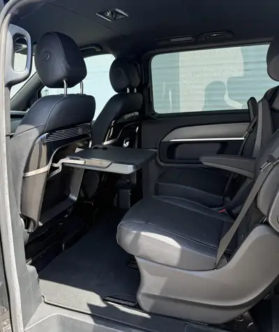 Mercedes-Benz V 300 d Avantgarde — Monospace premium 4x4, 110'000 km, sans sinistre — tableau de bord