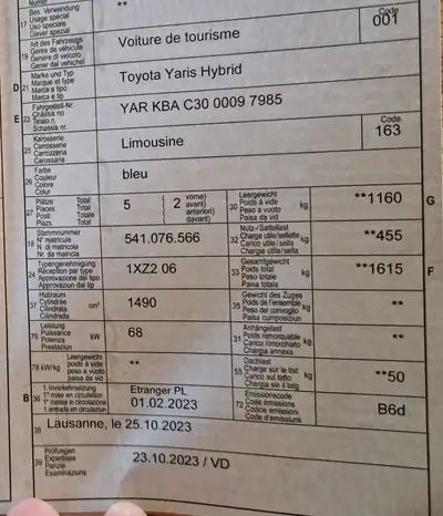 Toyota Yaris Hybride 2023 — Citadine économe et fiable, 14'000 km seulement — Armaturenbrett