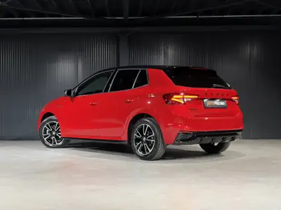 Skoda Fabia 1.0 TSI Monte Carlo DSG — Citadine dynamique, peu kilométrée, garantie 5 ans — fianco