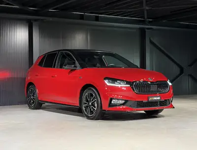 Skoda Fabia 1.0 TSI Monte Carlo DSG — Citadine dynamique, peu kilométrée, garantie 5 ans — cruscotto