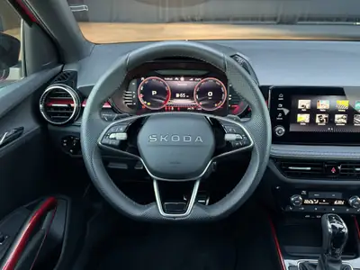Skoda Fabia 1.0 TSI Monte Carlo DSG — Citadine dynamique, peu kilométrée, garantie 5 ans — Miniatura 16