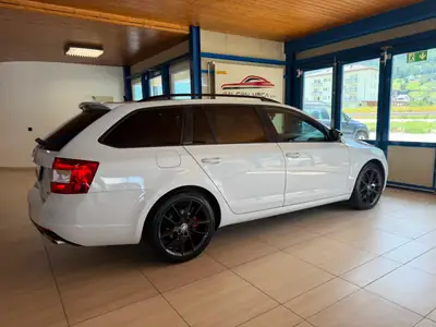 Skoda Octavia Combi 2.0 TDI RS — Break diesel performant, 184 ch, sans sinistre — Miniatura 13