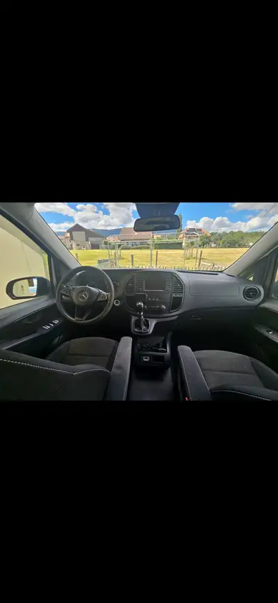 Mercedes-Benz Vito 2.2 CDI BlueT Pro — Utilitaire 8 places fiable et économe — Innenraum