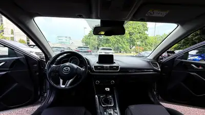 Mazda 3 2.0 Ambition Plus — Berline dynamique, entretien réduit, 62'000 km — Miniature 8