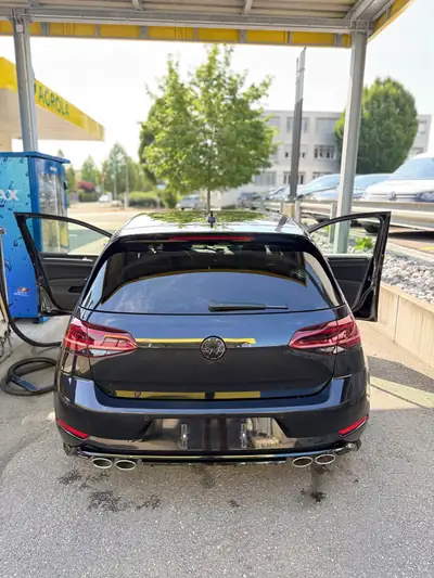 VW Golf 2.0 TSI R DSG 4motion — Sportive intégrale 319 ch, faible kilométrage — interior
