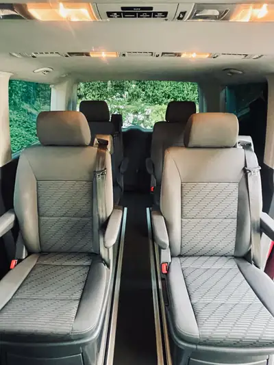 VW T5 Multivan Comfortline 180 CV — Monospace familial diesel, 7 places modulables — dettaglio