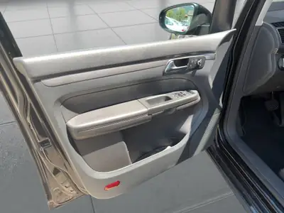 VW Touran CrossTouran 1.4 TSI — Monospace familial polyvalent, entretien récent — Miniature 10