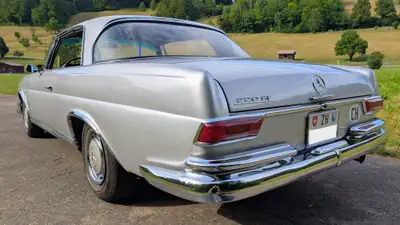 Mercedes-Benz 220 SEB 1964 — Coupé classique d'exception, 78 900 km authentiques — Miniatura 9