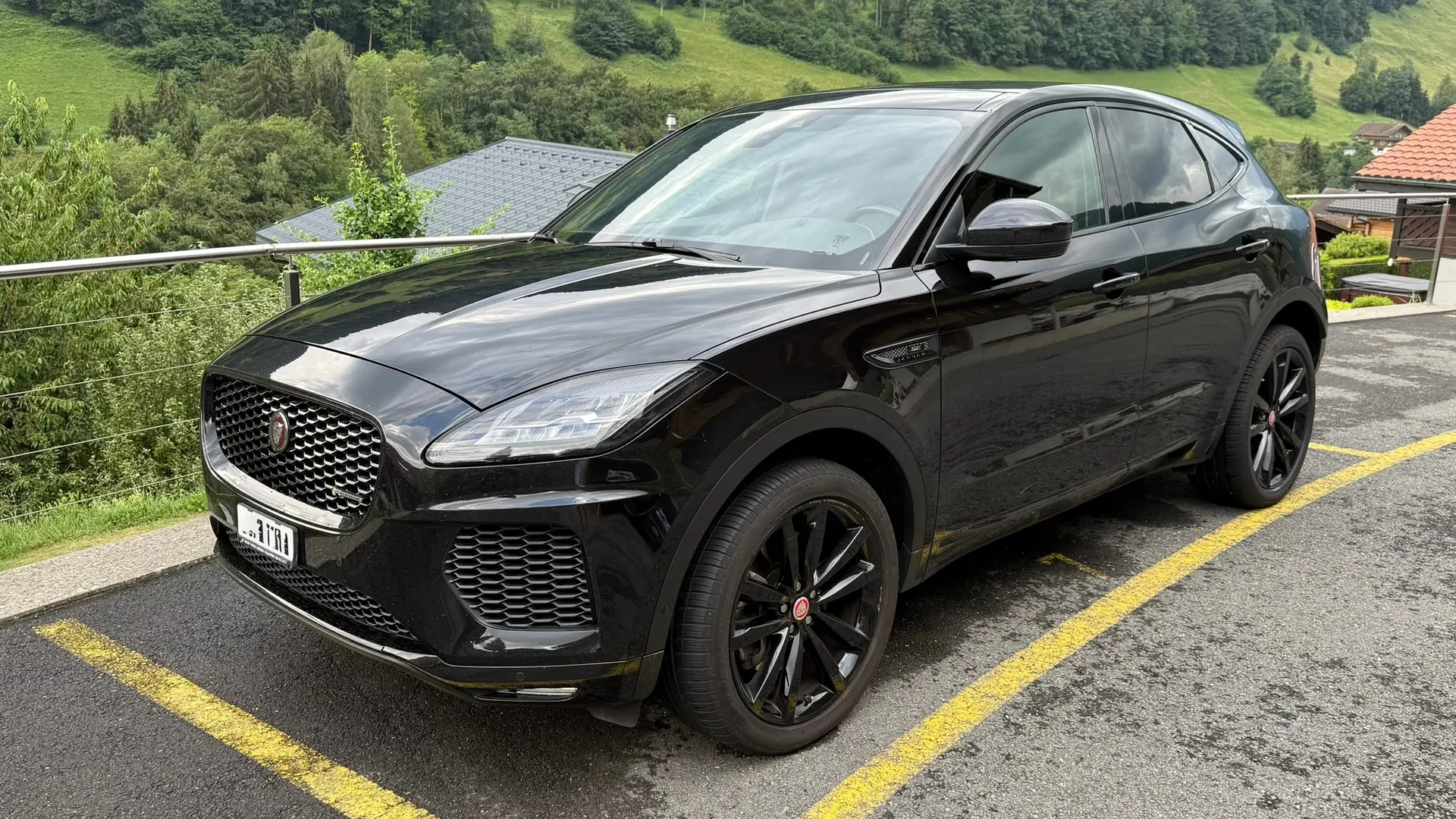 Jaguar E-Pace 2018 occasion Troistorrents — 1