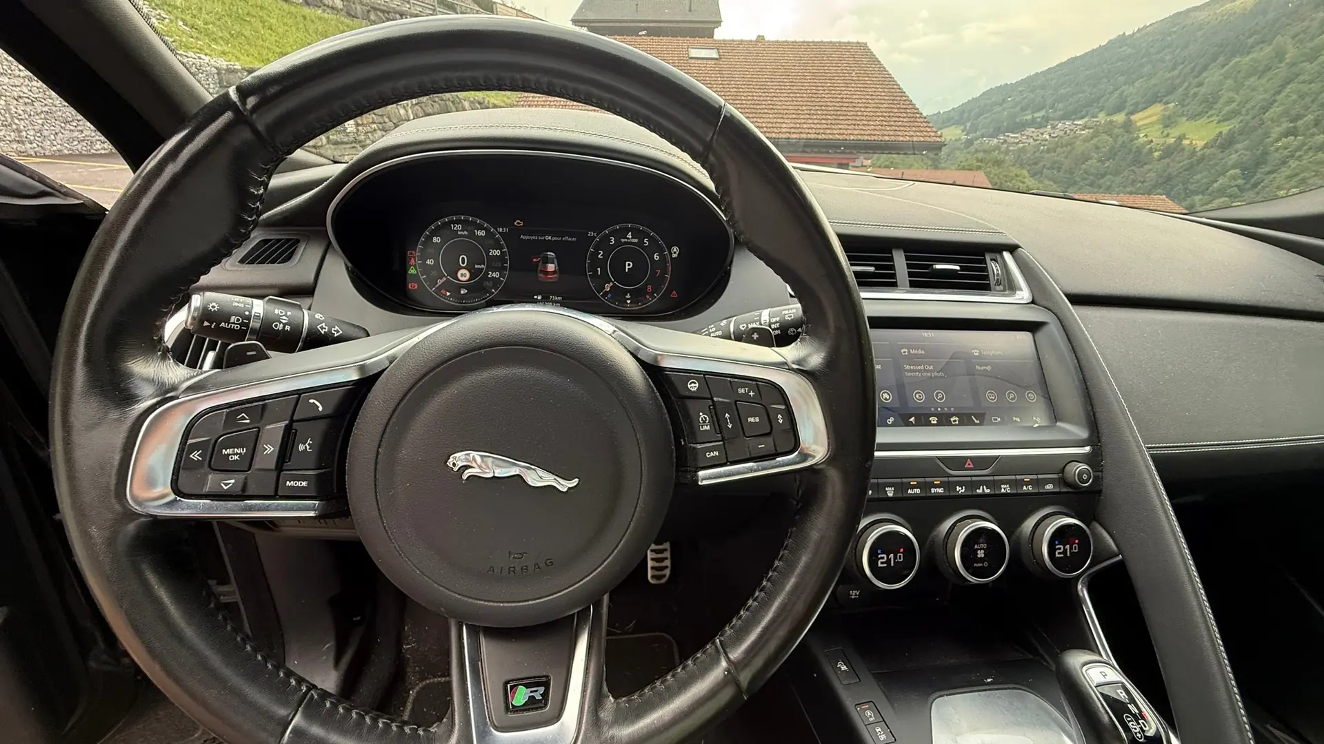 Jaguar E-Pace 2018 occasion Troistorrents — 5