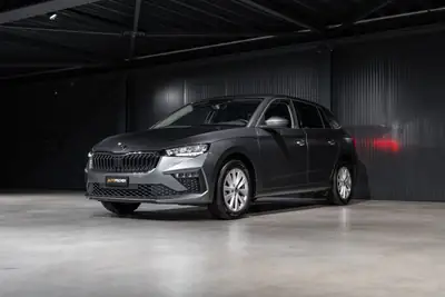 Skoda Scala 1.5 TSI Top Selection DSG — Berline dynamique, peu kilométrée, garantie 5 ans — Armaturenbrett