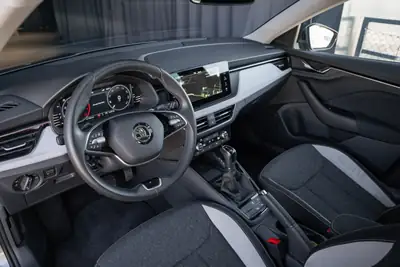 Skoda Scala 1.5 TSI Top Selection DSG — Berline dynamique, peu kilométrée, garantie 5 ans — Miniatur 13