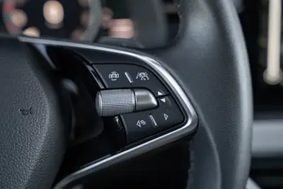 Skoda Scala 1.5 TSI Top Selection DSG — Berline dynamique, peu kilométrée, garantie 5 ans — Miniatur 21