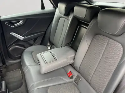 Audi Q2 35 TFSI S-Line — SUV compact premium, garantie constructeur, très peu kilométré — intérieur