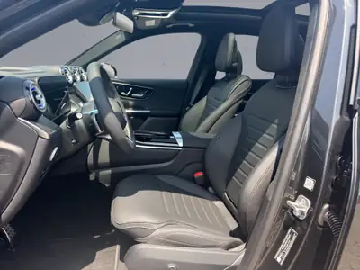 Mercedes-Benz GLC 400 e — SUV hybride rechargeable haute performance, 20 km seulement — Miniature 9