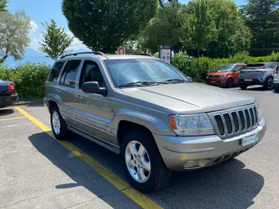 Jeep Grand Cherokee 4.7 Overland — SUV polyvalent, traction intégrale, sièges cuir chauffants — Miniature 7