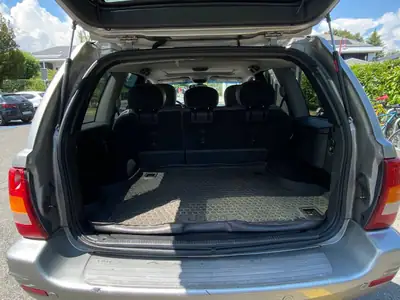 Jeep Grand Cherokee 4.7 Overland — SUV polyvalent, traction intégrale, sièges cuir chauffants — Miniature 19