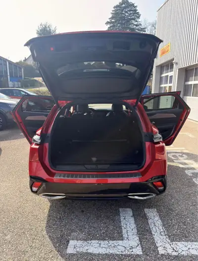 Peugeot 308 SW 1.2 PureTech GT Pack — Break élégant, moteur économe et fiable — Seitenansicht
