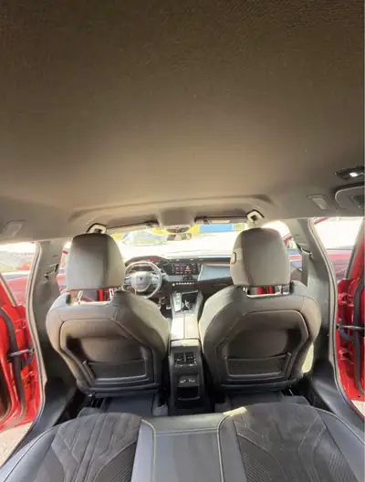 Peugeot 308 SW 1.2 PureTech GT Pack — Break élégant, moteur économe et fiable — Innenraum