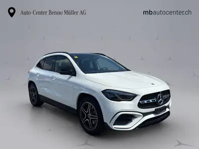 Mercedes-Benz GLA 200 Night Star AMG Line — SUV compact hybride, 20 km seulement — Miniature 7
