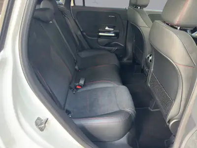 Mercedes-Benz GLA 200 Night Star AMG Line — SUV compact hybride, 20 km seulement — Miniature 16