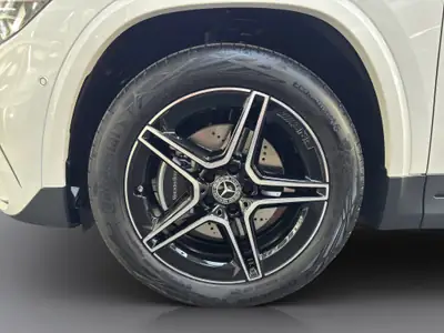 Mercedes-Benz GLA 200 Night Star AMG Line — SUV compact hybride, 20 km seulement — Miniature 20