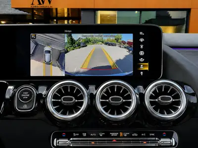 Mercedes-Benz GLA 200 AMG Line 4Matic — SUV compact 4x4, service gratuit 10 ans inclus — Miniature 11
