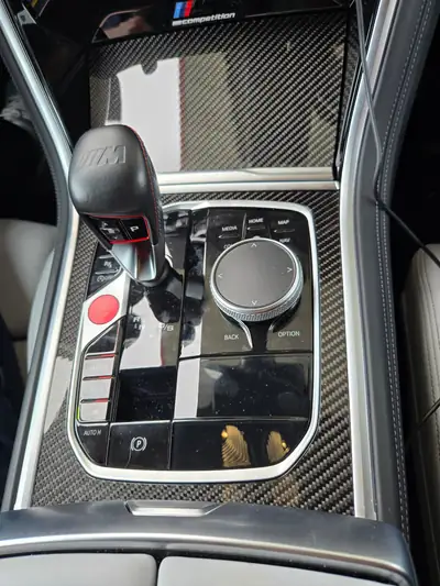 BMW M8 Grand Coupé Competition — 625 ch, Carbon, Vitesse maxi 305 km/h — détail