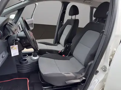 Mitsubishi Colt 1.3 16V Goal Allshift — Citadine fiable, faible kilométrage et sans accident — Miniature 9