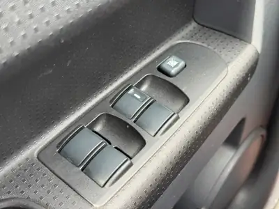 Mitsubishi Colt 1.3 16V Goal Allshift — Citadine fiable, faible kilométrage et sans accident — Miniature 20