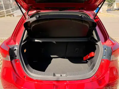 Mazda 2 1.5 115 ch — Citadine fiable, entretien Mazda complet, garantie jusqu'en 2027 — cruscotto