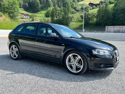 Audi A3 Sportback 2.0 TFSI quattro S-line — Sportivité quattro, 142 600 km — Außenansicht