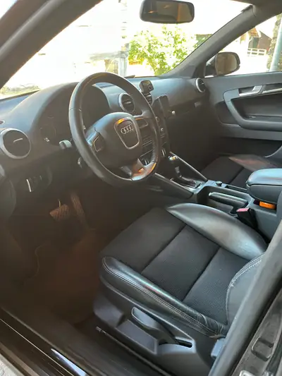 Audi A3 Sportback 2.0 TFSI quattro S-line — Sportivité quattro, 142 600 km — Innenraum