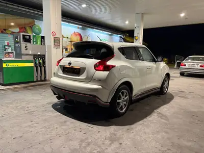Nissan Juke 1.6 DIG-T Nismo 4x4 — SUV dynamique tout-terrain, 200 ch essence — rear view