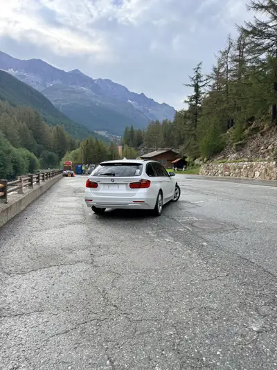 BMW 320d xDrive — Break diesel performant, faible consommation et transmission intégrale — Heckansicht