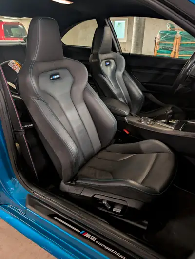 BMW M2 Competition 2019 — Coupé sportif 410 ch, première main, entretien intégral BMW — Armaturenbrett