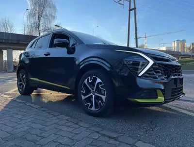 Kia Sportage 1.6 T-GDi Hybrid Style — SUV hybride performant, 52 000 km seulement — Heckansicht
