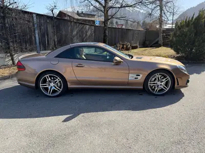 Mercedes-Benz SL 63 AMG — Roadster haute performance, 525 ch et seulement 23'000 km — Innenraum
