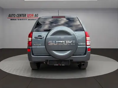 Suzuki Grand Vitara 2.0 16V Top — SUV polyvalent 4x4 automatique, entretien complet — cruscotto