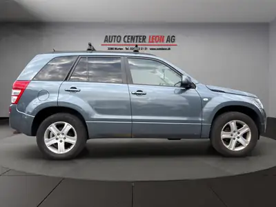 Suzuki Grand Vitara 2.0 16V Top — SUV polyvalent 4x4 automatique, entretien complet — Miniatura 7