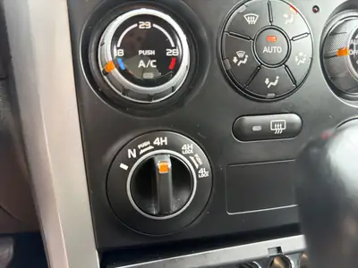 Suzuki Grand Vitara 2.0 16V Top — SUV polyvalent 4x4 automatique, entretien complet — Miniatura 21