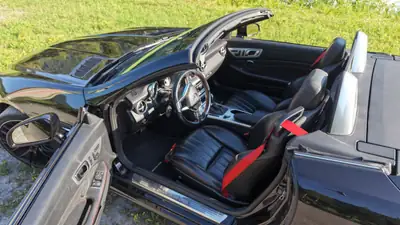 Mercedes-Benz SLK 350 BlueEfficiency — Cabriolet sportif, 306 ch, faible consommation — Detail