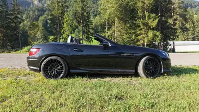 Mercedes-Benz SLK 350 BlueEfficiency — Cabriolet sportif, 306 ch, faible consommation — Armaturenbrett
